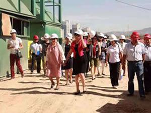 公司领导在永昌县集中供热公司两台80T燃煤锅炉安装现场指导工作 公司领导在永昌县集中供热公司两台80T燃煤锅炉安装现场指导工作