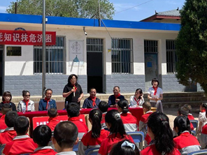 兰州振西建筑安装工程有限公司爱心之行 ----六一捐赠活动 兰州振西建筑安装工程有限公司爱心之行 ----六一捐赠活动